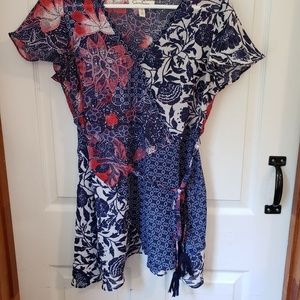 Jessica Simpson Maternity Top with Tie Small